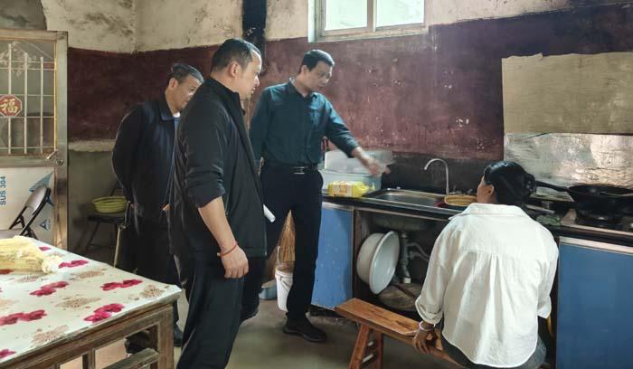 图为：当涂县走访现场A1.jpg